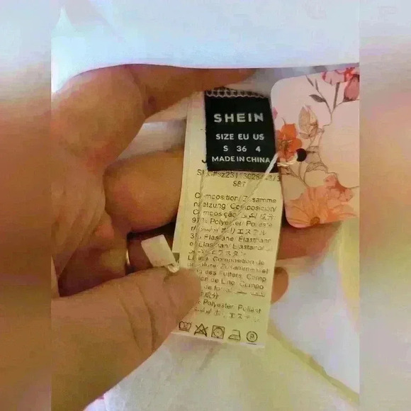 NWT!! Shein | White Spaghetti Strap Criss Cross Back, Size S - Picture 7 of 8